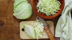 how to tell if shredded cabbage is bad